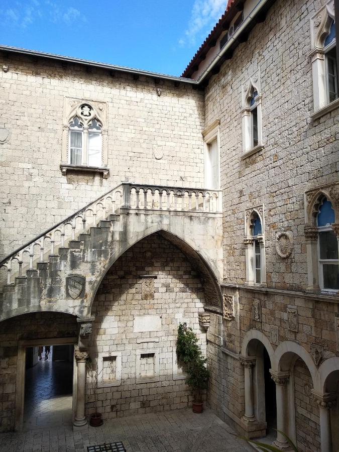 Kiwi Leilighet Trogir Eksteriør bilde