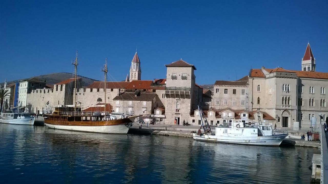 Kiwi Leilighet Trogir Eksteriør bilde